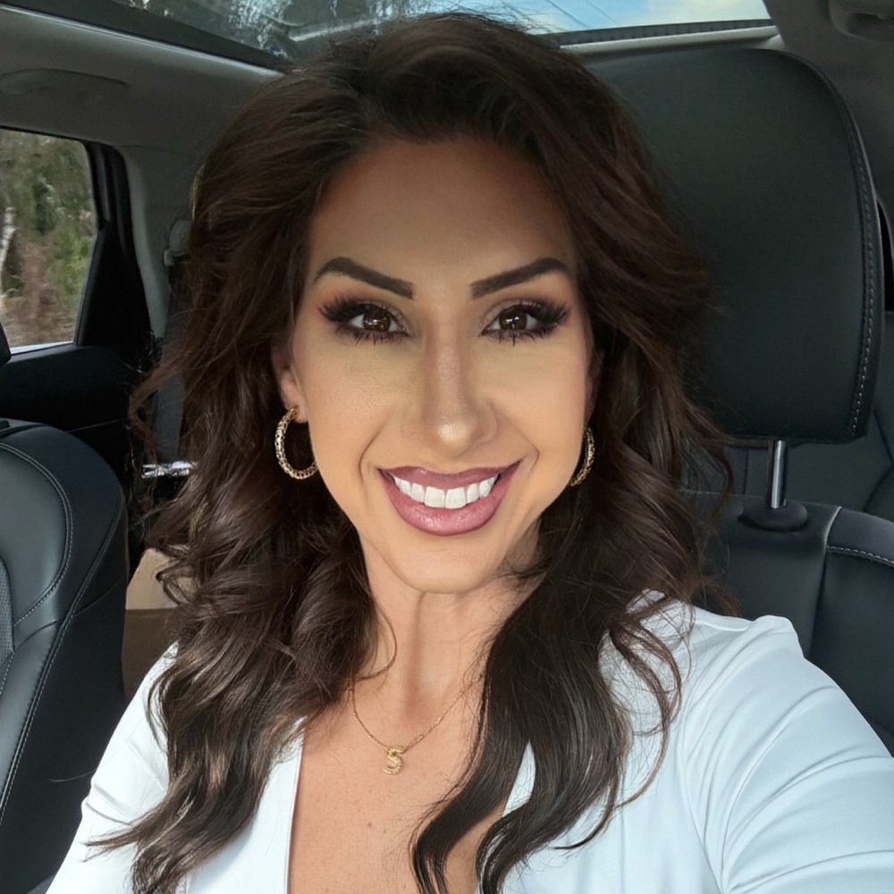 Meet your Posher, Stefanie